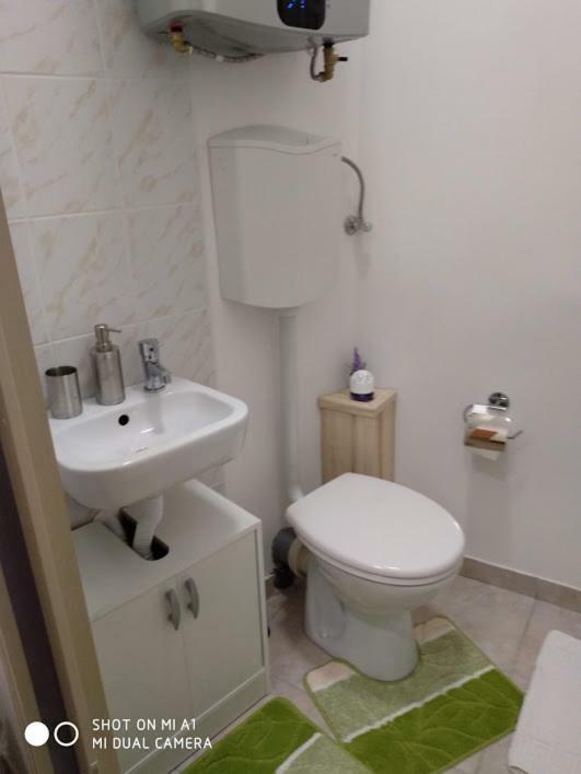 אגר Oazis Apartman מראה חיצוני תמונה